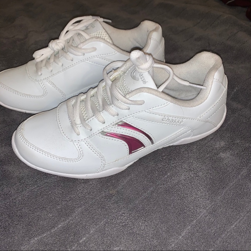 Cheer shoes